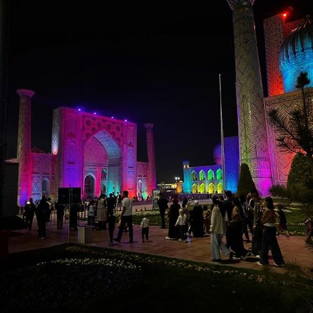 Registan Palace Samarcande Extérieur photo